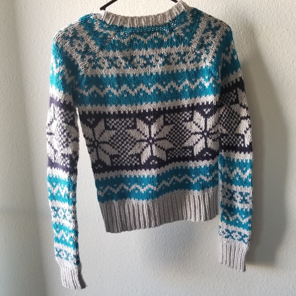 American Eagle Outfitters snowflake sweater - Picture 6 of 8